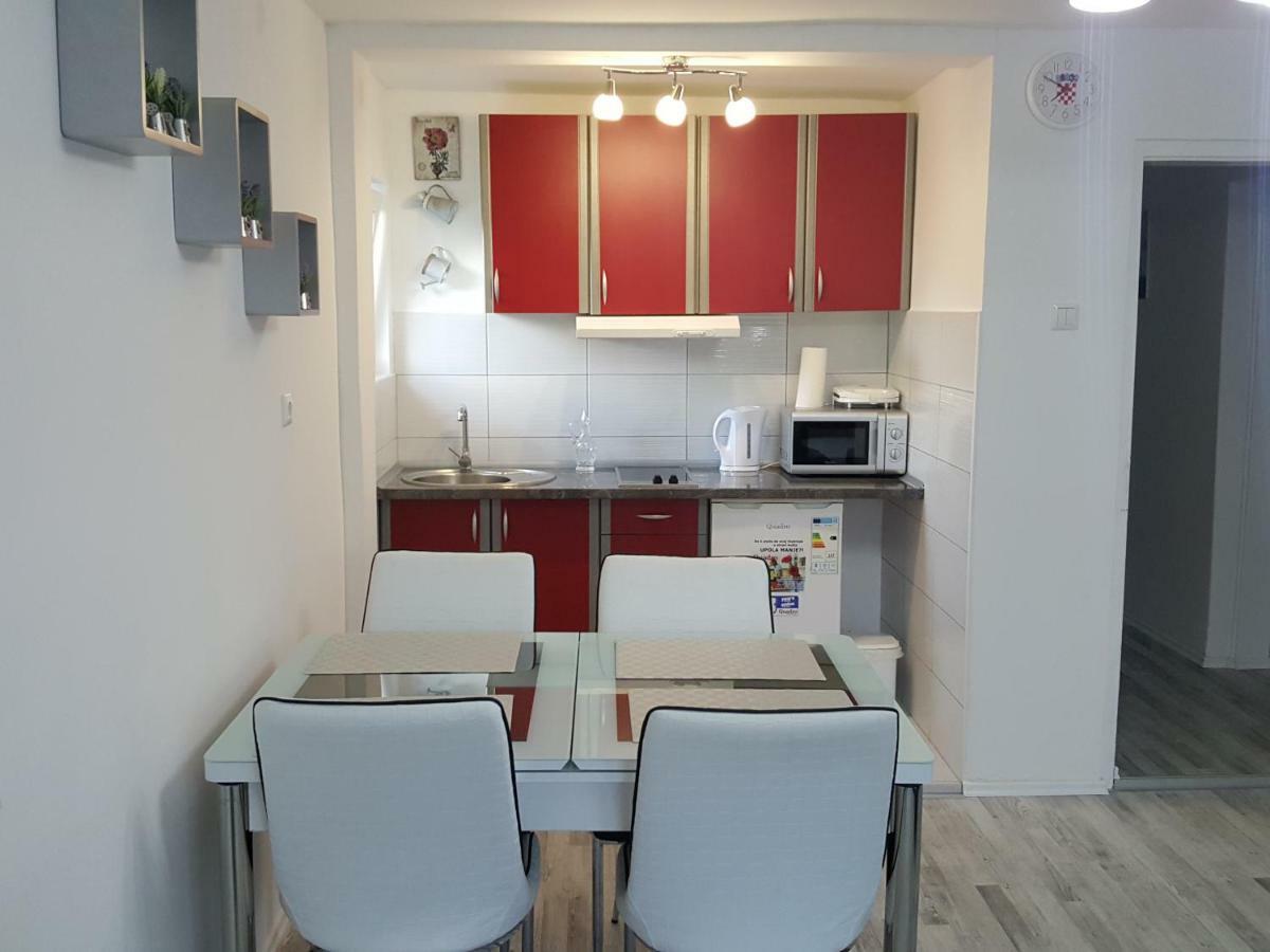 Apartment No1 Korenica Eksteriør billede