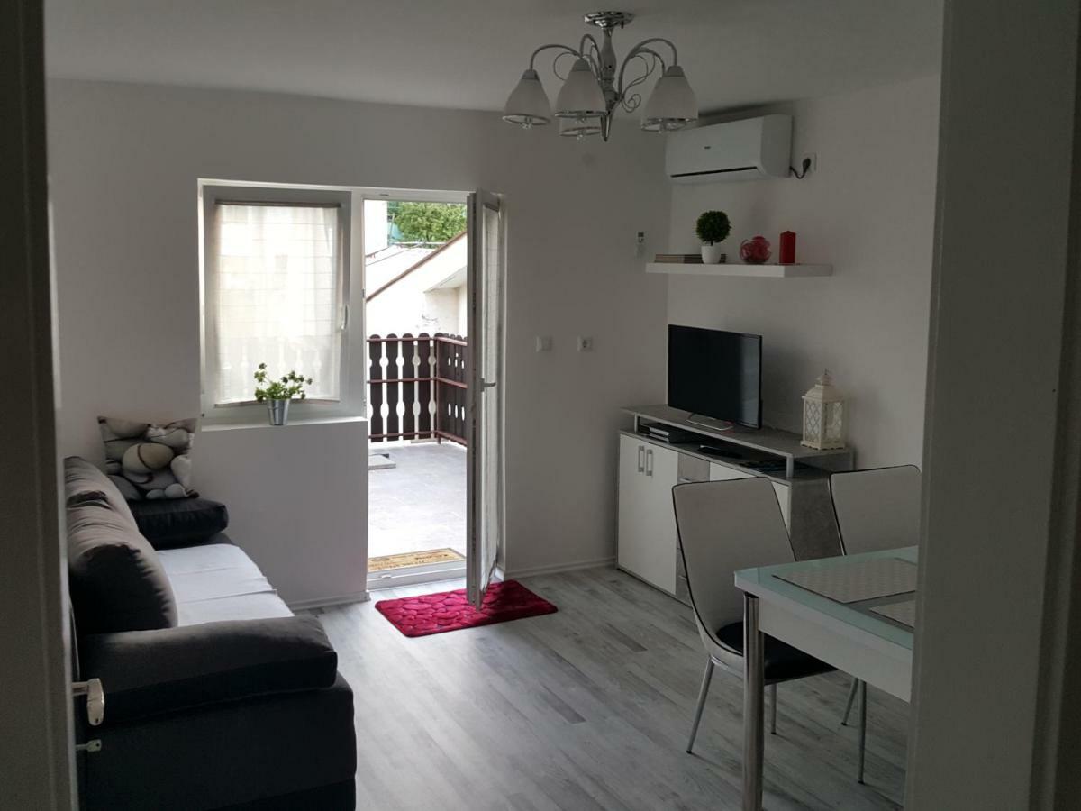 Apartment No1 Korenica Eksteriør billede